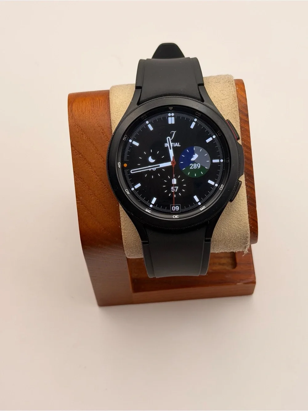 Samsung Galaxy Watch 4 Classic, 46mm, Charger included, Black, Excellent